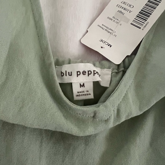 Green Ruffled Dress - Picture 5 of 5